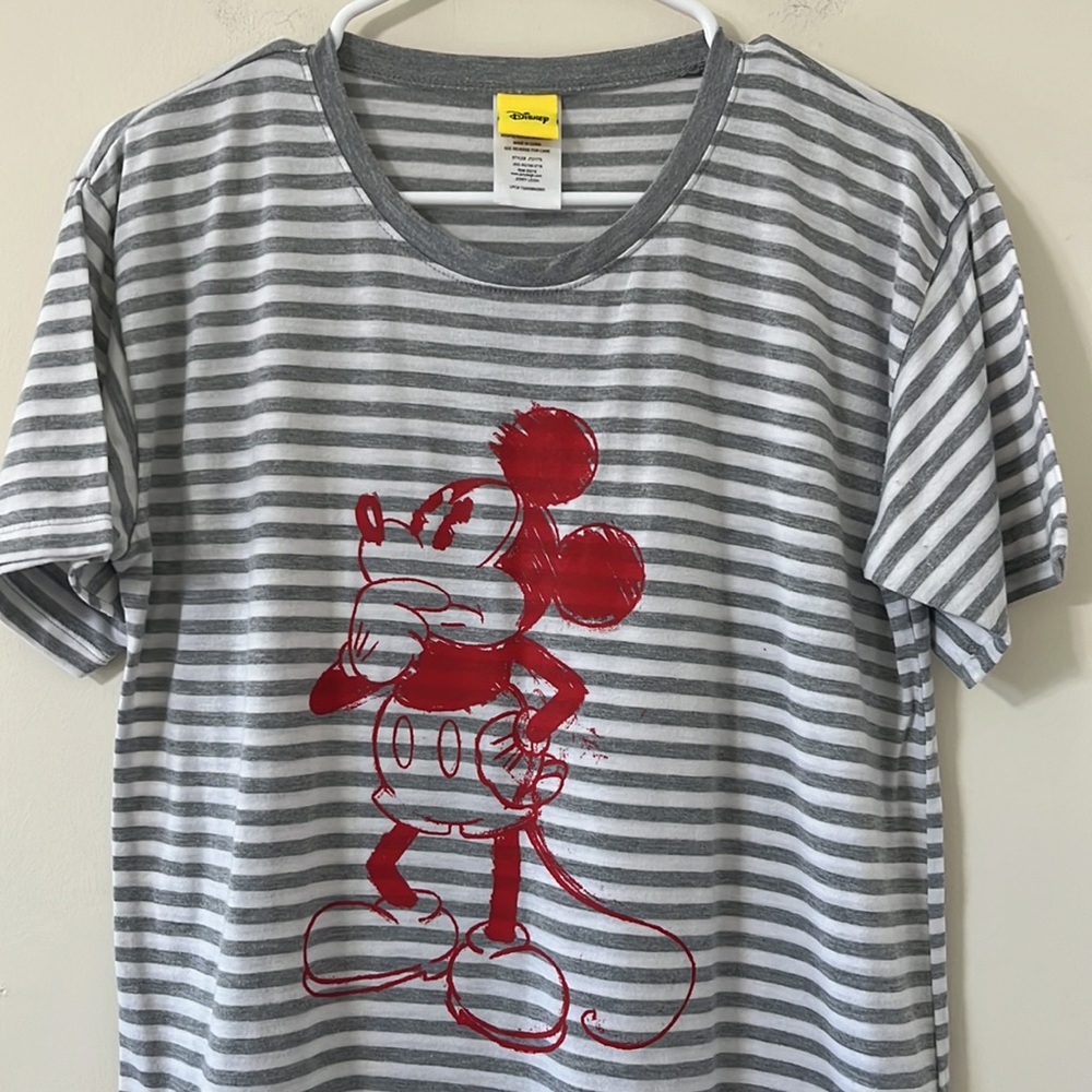Disney Grey White Striped Red Mickey Mouse Short Sleeve Tee Size Medium - Picture 2 of 8